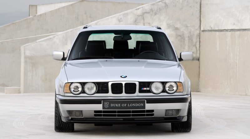 بهترین خودروهای بی ام دبلیو BMW در دهه نود میلادی : بی ام دبلیو E34 M5 تورینگ